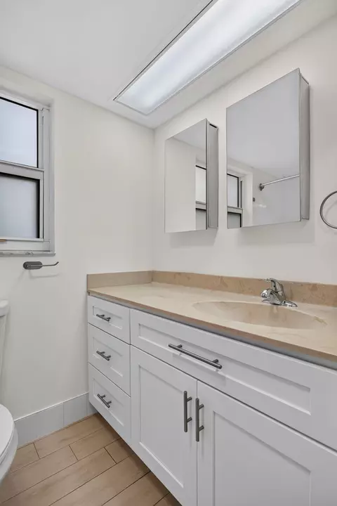 Bath - 3520 Oaks Way #110, Pompano Beach, FL 33069 photo 2 of 6