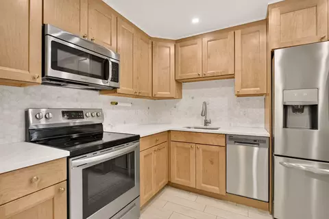 Kitchen - 3520 Oaks Way #110, Pompano Beach, FL 33069 photo 1 of 3