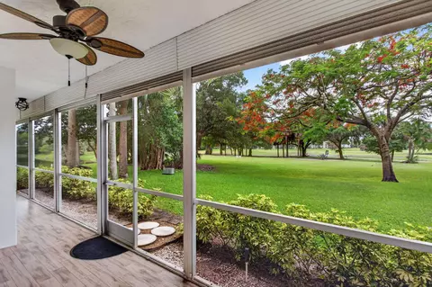 Exterior - 3520 Oaks Way #110, Pompano Beach, FL 33069 photo 7 of 13