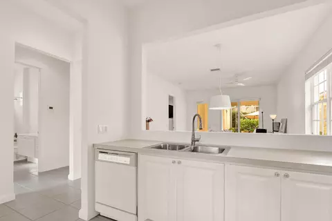 Kitchen - 216 Juniper Way, Jupiter, FL 33458 photo 3 of 5