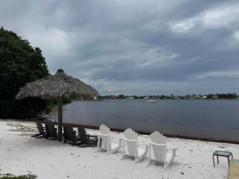 700 Scotia Dr #103, Hypoluxo, FL 33462