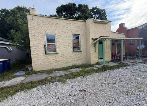 622 Texas Ct, Fort Pierce, FL 34950
