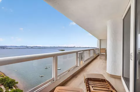 1717 N Bayshore Dr #A-2935, Miami, FL 33132