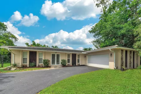 11901 NW 25th St, Plantation, FL 33323
