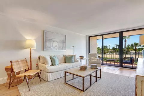 Living - 225 Beach Rd #204, Tequesta, FL 33469 photo 2 of 4