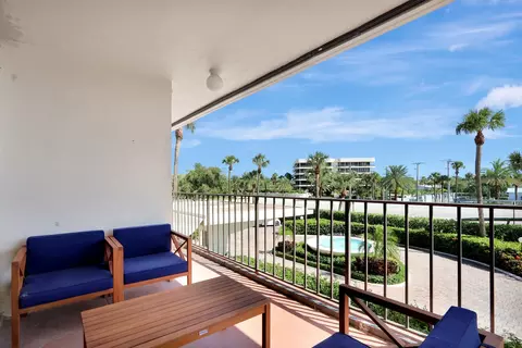 Exterior - 225 Beach Rd #204, Tequesta, FL 33469 photo 6 of 6