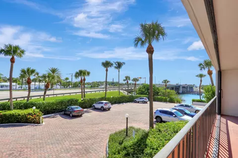 Exterior - 225 Beach Rd #204, Tequesta, FL 33469 photo 4 of 6