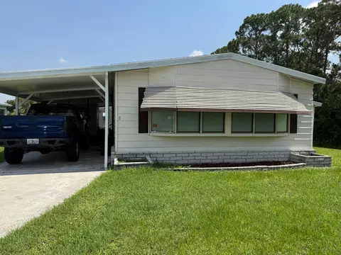 8 Felicidad Ct, Fort Pierce, FL 34951