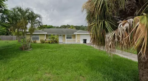 1438 SE Marisol Ln, Port Saint Lucie, FL 34952