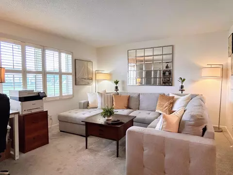 320 Horizons #103, Boynton Beach, FL 33435