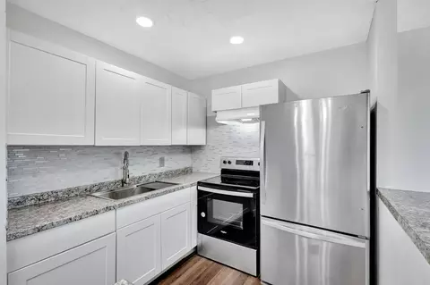 211 Sheffield I, West Palm Beach, FL 33417