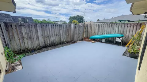407 Arabian Rd, Palm Springs, FL 33461