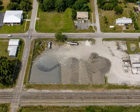 805 NW 9th St, Okeechobee, FL 34972