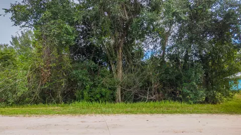10530 NE 2nd Ter, Okeechobee, FL 34972 photo 3