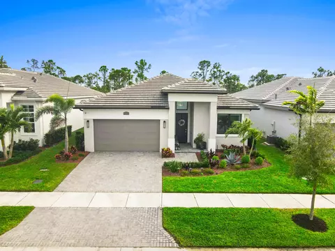 2133 SE Mosaic Blvd, Port Saint Lucie, FL 34984