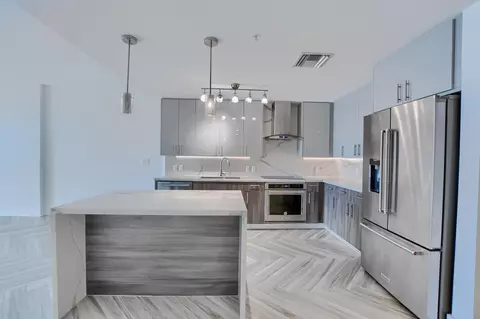 236 SE 5th Ave #205, Delray Beach, FL 33483