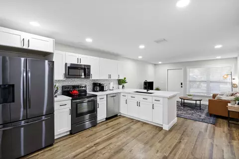 Kitchen - 2456 SW Hideaway Ln, Stuart, FL 34994 photo 3 of 3