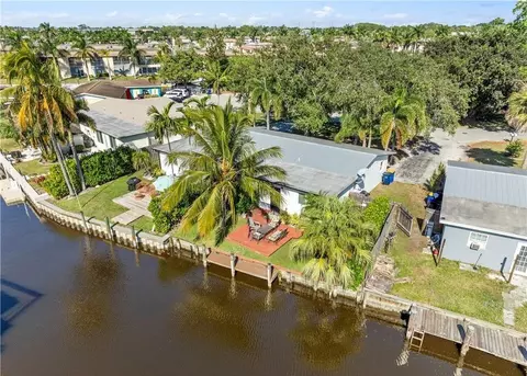 View/Area - 2456 SW Hideaway Ln, Stuart, FL 34994 photo 2 of 2