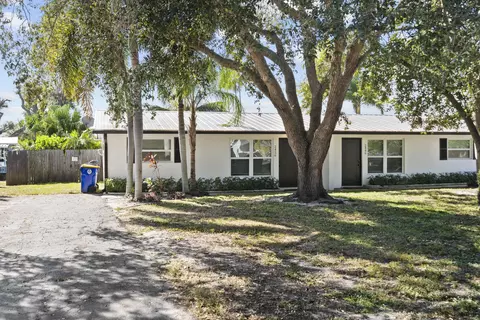 2456 SW Hideaway Ln, Stuart, FL 34994
