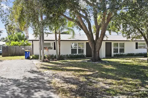 2456 SW Hideaway Ln, Stuart, FL 34994
