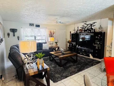 Living - 1918 SE Monroe St, Stuart, FL 34997 photo 1 of 1