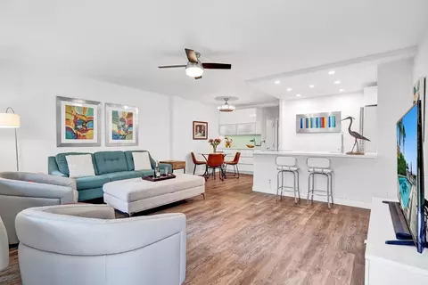 101 N Birch Rd #102, Fort Lauderdale, FL 33304