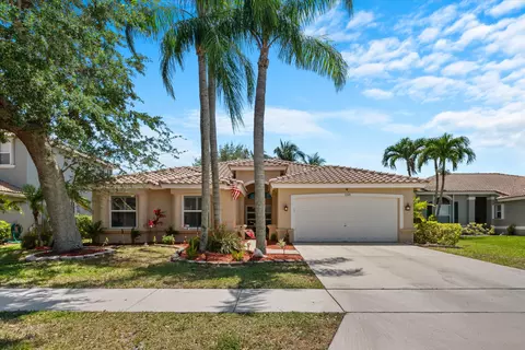 5649 Oakmont Village Cir, Lake Worth, FL 33463