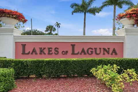 3956 Torres Cir, West Palm Beach, FL 33409