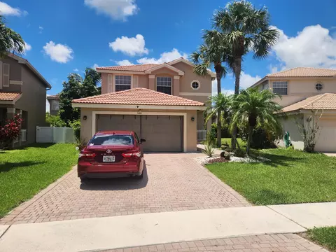 5148 S Aurora Lake Cir, Greenacres, FL 33463