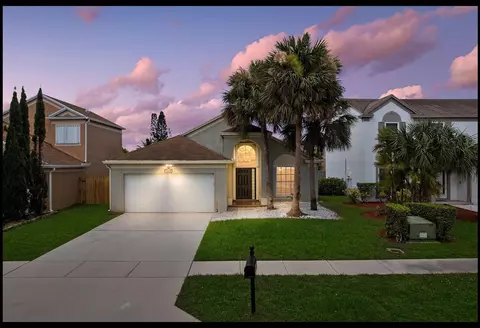 22449 Middletown Dr, Boca Raton, FL 33428