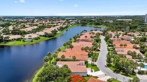 View/Area - 3526 Lantern Bay Dr, Jupiter, FL 33477 photo 2 of 7