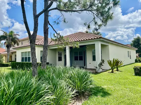 5579 55th Ave, Vero Beach, FL 32967