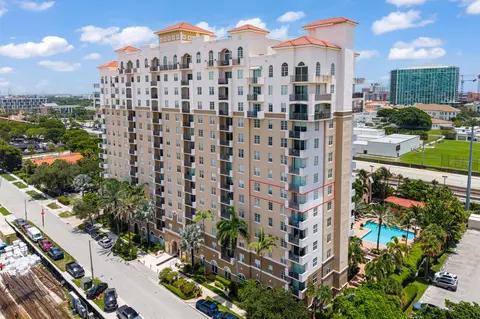 616 Clearwater Park Rd #713, West Palm Beach, FL 33401