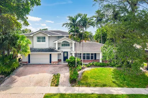 1940 Harbourview Dr, Fort Lauderdale, FL 33316