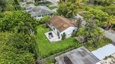 1875 Ridge Rd, Juno Beach, FL 33408 photo 6