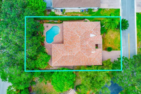 View/Area - 5718 NW 50th Dr, Coral Springs, FL 33067 photo 2 of 8