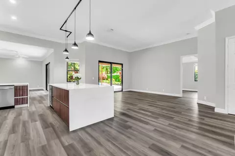 Living - 5718 NW 50th Dr, Coral Springs, FL 33067 photo 5 of 6