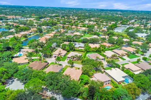 View/Area - 5718 NW 50th Dr, Coral Springs, FL 33067 photo 6 of 8
