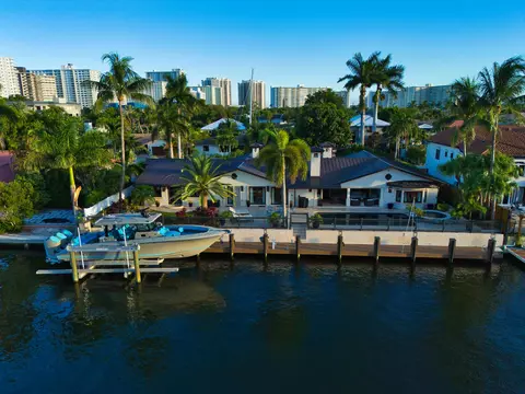 3233 NE 40th Ct, Fort Lauderdale, FL 33308