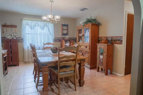 Dining - 1864 SW 24th Ave, Okeechobee, FL 34974 photo 4 of 4