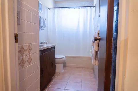 Bath - 1864 SW 24th Ave, Okeechobee, FL 34974 photo 1 of 1