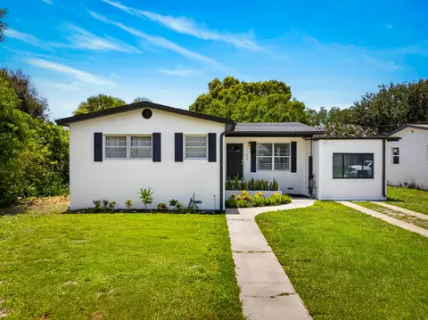 1105 Jasmine Ave, Fort Pierce, FL 34982