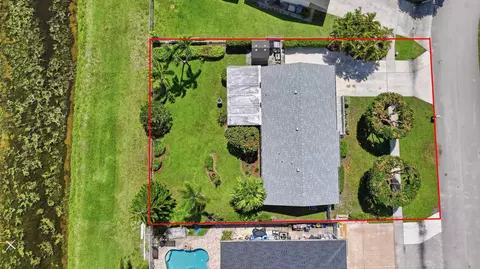 5053 N Saint John Ave N, Boynton Beach, FL 33472
