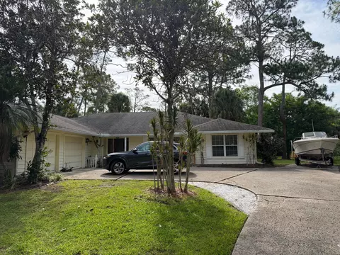 1140 SE Buttonwood Cir, Stuart, FL 34997