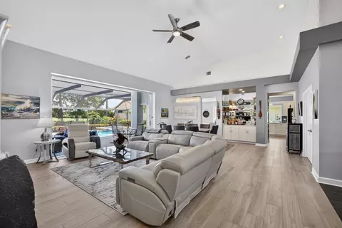 Living - 1306 SE Brewster Pl SE, Stuart, FL 34997 photo 2 of 6