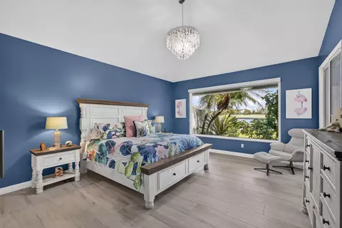 Bedroom - 1306 SE Brewster Pl SE, Stuart, FL 34997 photo 1 of 3