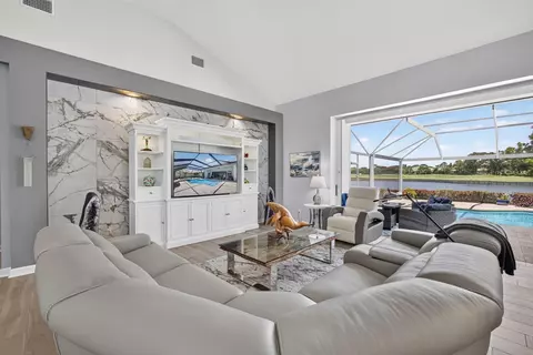Living - 1306 SE Brewster Pl SE, Stuart, FL 34997 photo 3 of 6
