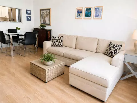 2016 S Federal Hwy #105, Boynton Beach, FL 33435