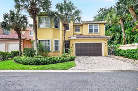 10247 Isle Wynd Ct, Boynton Beach, FL 33437