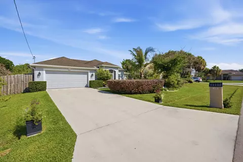 2081 SW Tropical Ter, Port Saint Lucie, FL 34953